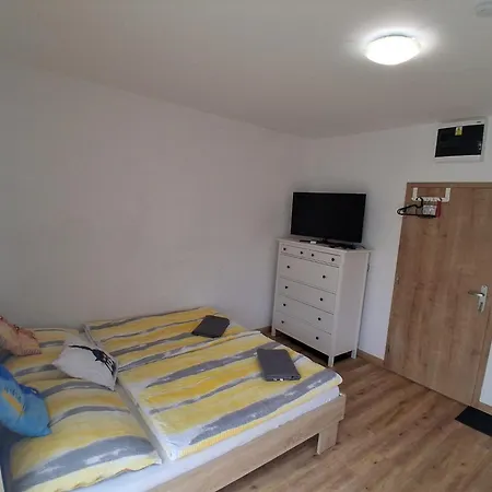 Jenny - Male Lipno * Černá v Pošumaví