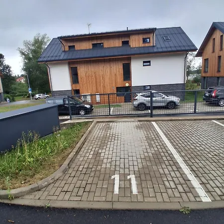 Jenny - Male Lipno Černá v Pošumaví